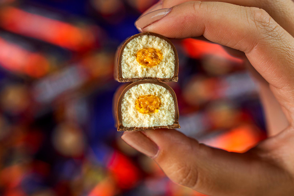 Inside a Grenade Creme Egg Protein Bar